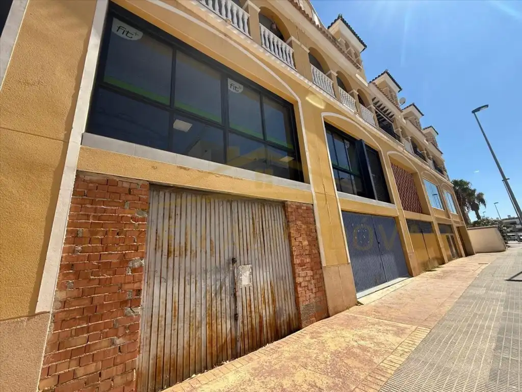 Local commercial à vendre à Calle Federico Garcia Lorca 90, imagen 2