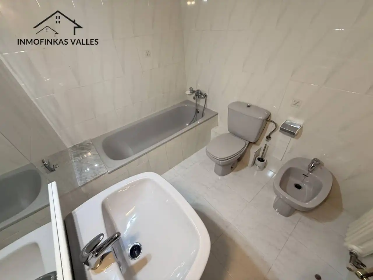 Bathroom of Detached homes for sale in Parets del Vallès  with Air Conditioner, Heating and Private garden