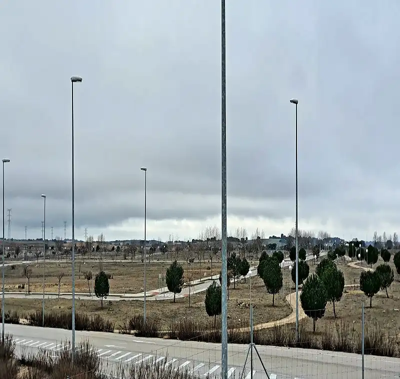 Rustikales Grundstück zum Verkauf in Lg Sector 26-27, imagen 8