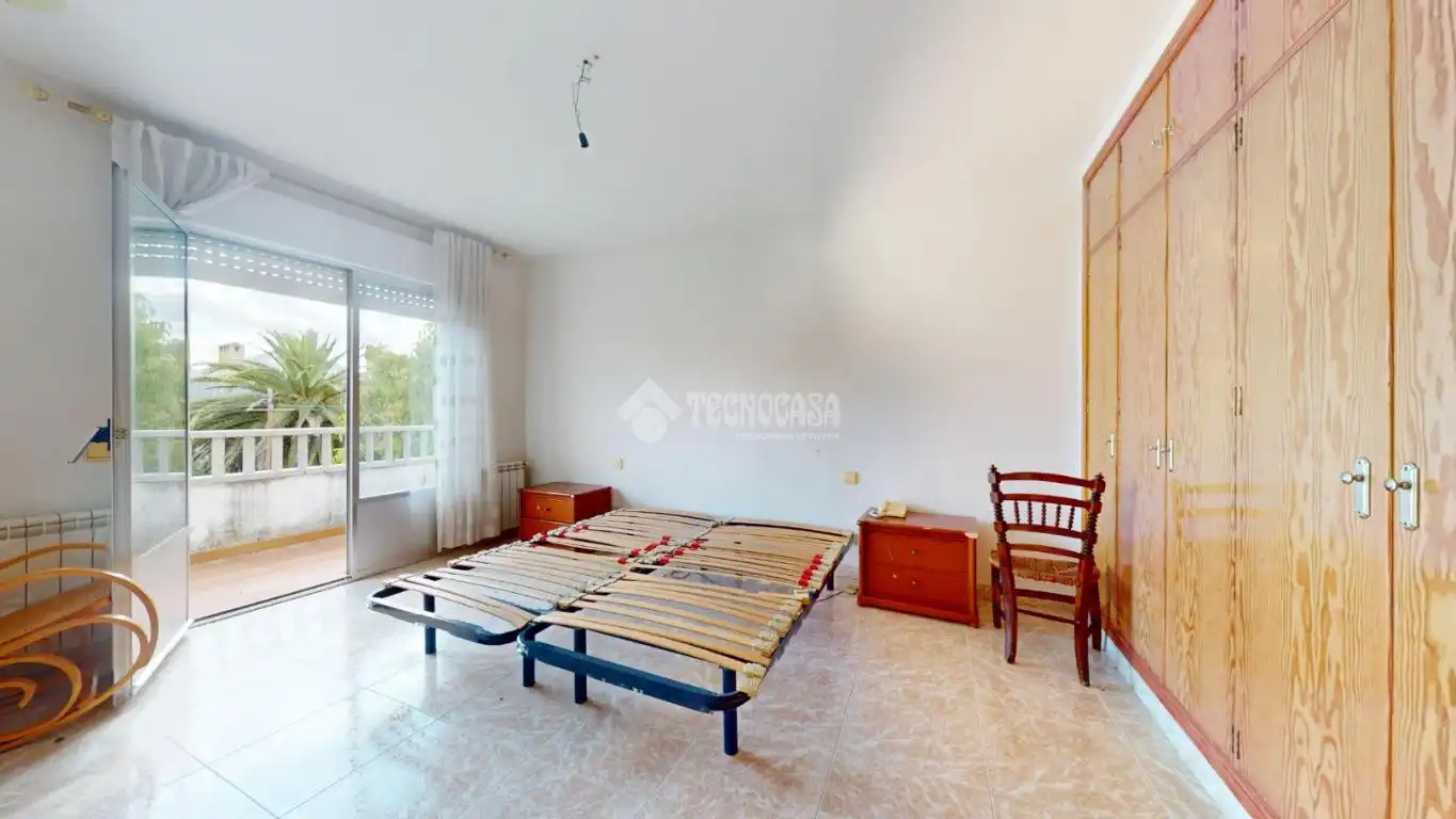 Bedroom of Detached homes for sale in Fuente El Saz de Jarama  with Private garden, Terrace and Balcony