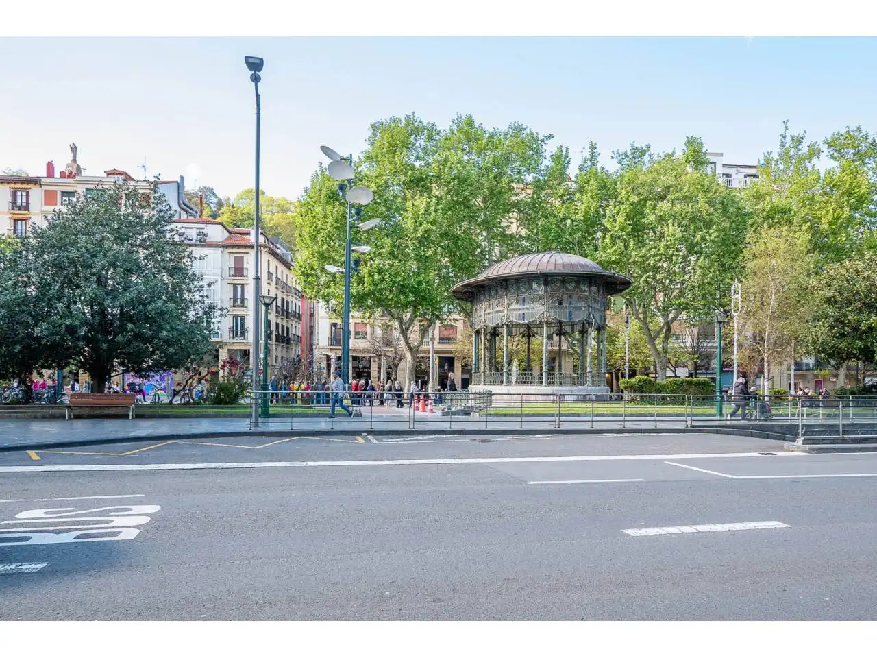 Außenansicht von Wohnung zum Verkauf in Donostia - San Sebastián  mit Heizung und Terrasse