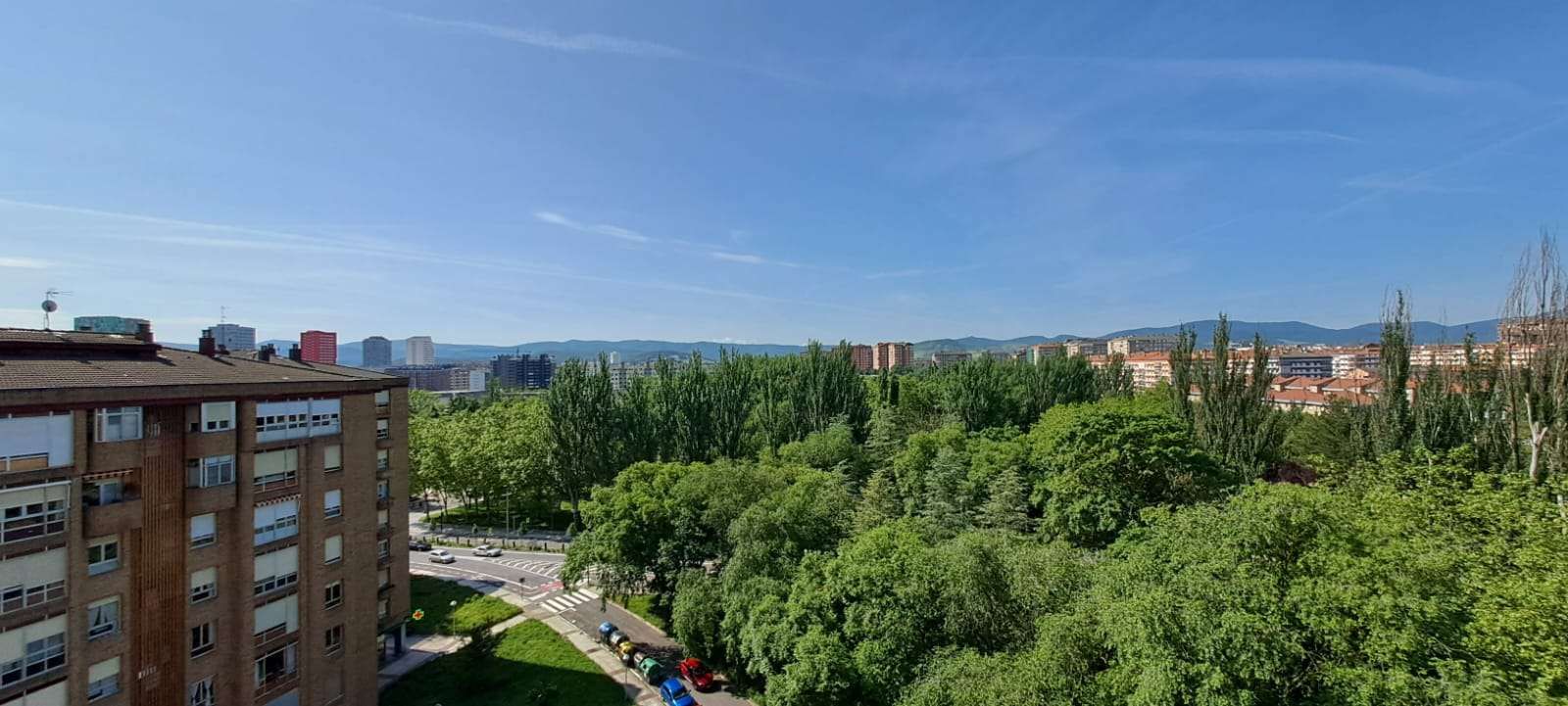 Vista exterior de Pis en venda en Vitoria - Gasteiz amb Calefacció, Terrassa i Traster