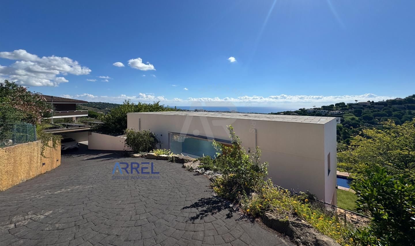 Vista exterior de Casa o chalet en venta en Alella con Jardín privado, Terraza y Piscina