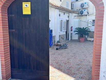 Vista exterior de Casa o xalet en venda en Orihuela amb Calefacció i Jardí privat