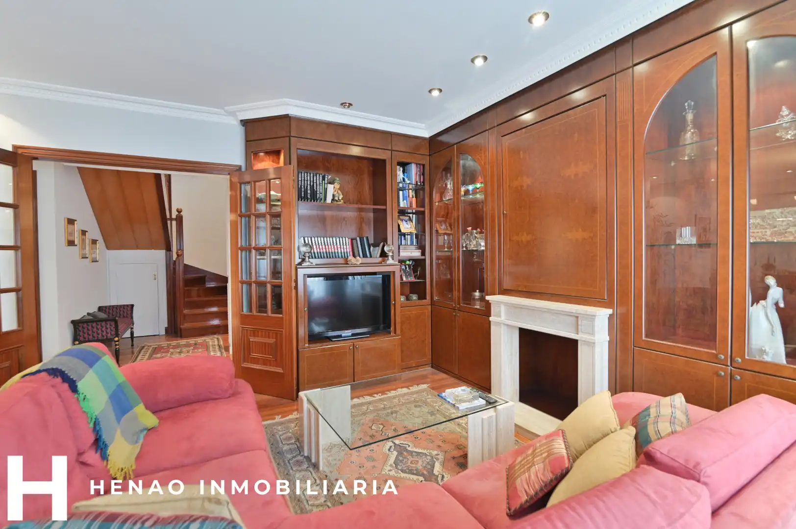 Living room of Flat for sale in Bilbao   with Heating, Parquet flooring and Terrace