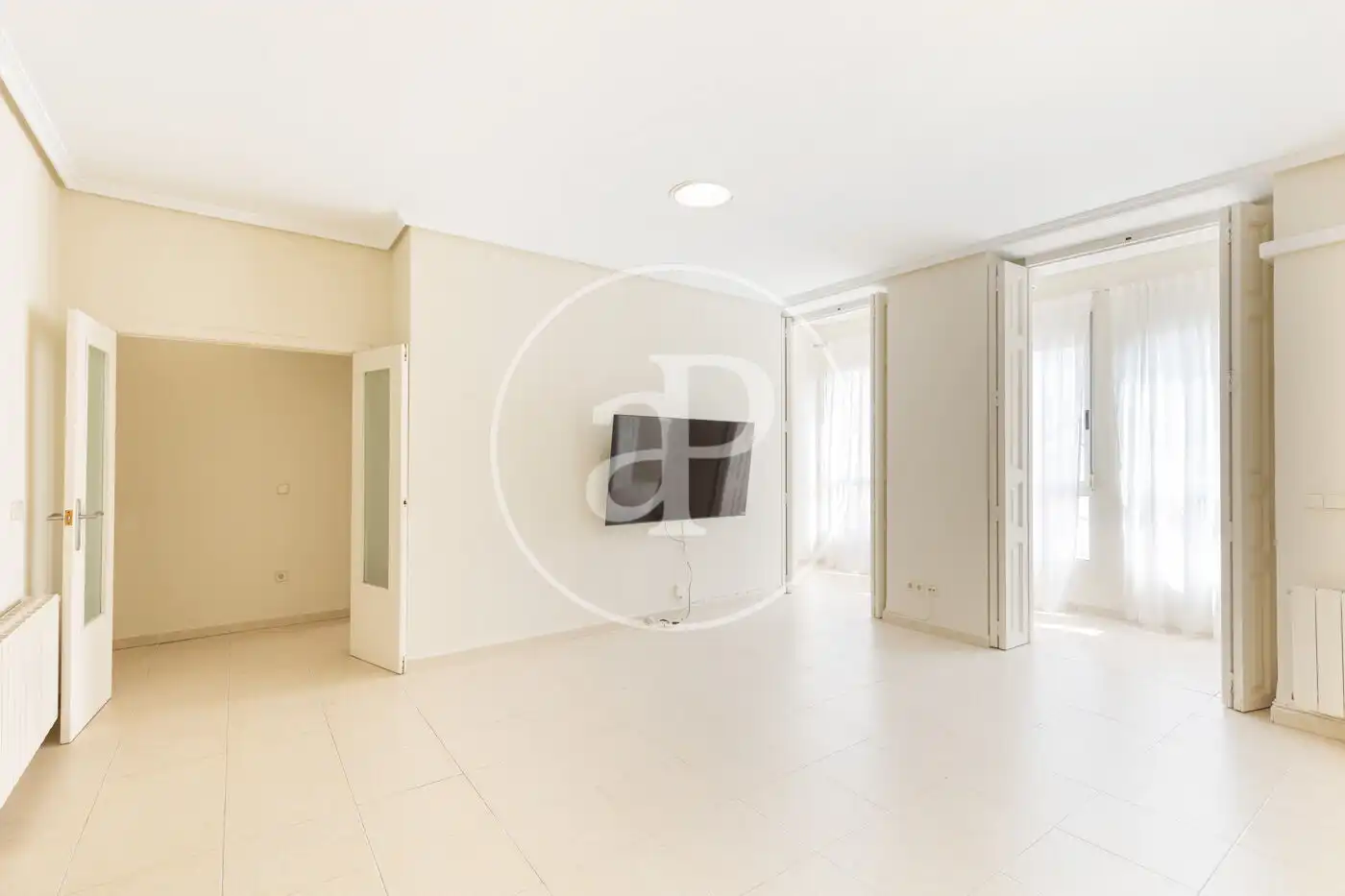 Außenansicht von Wohnung zur Miete in Valencia mit Klimaanlage und Heizung