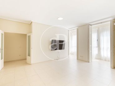 Appartement avec ascenseur à louer à Carrer de Martí