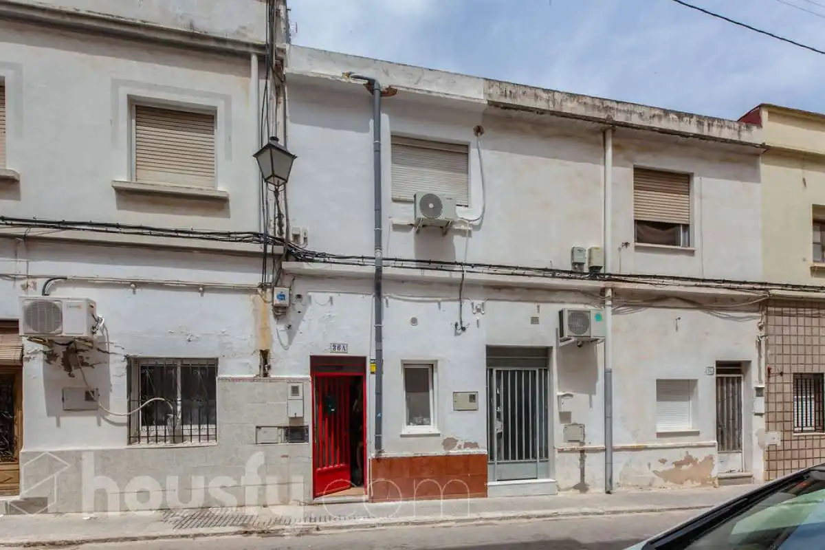 Exterior view of Detached homes for sale in Oliva  with Air Conditioner and Terrace