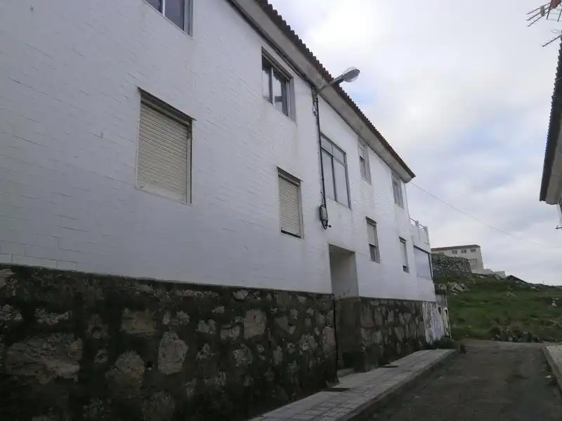 Vista exterior de Piso en venta en A Guarda  