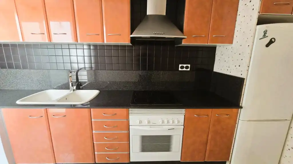 Küche von Wohnung zum Verkauf in Valencia mit Klimaanlage, Möbliert und Ofen