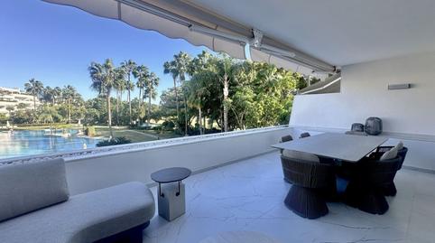 Foto 3 de Apartament en venda a Las Brisas, Marbella