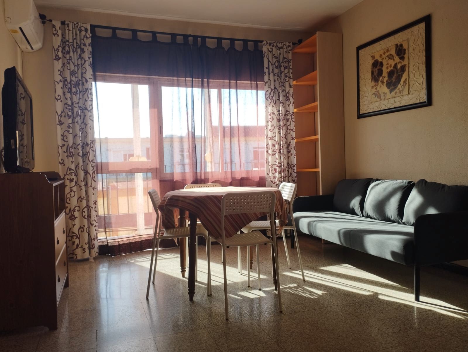 Living room of Flat to rent in Puerto Real  with Terrace, Furnished and Washing machine
