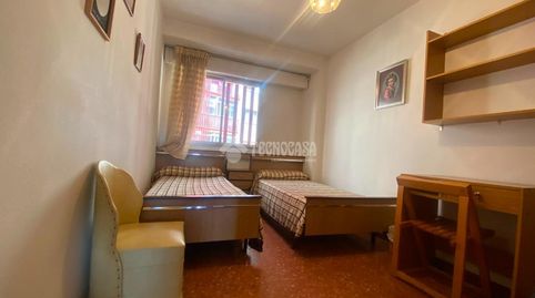 Foto 4 de Piso en venta en Barrio de Delicias, Zaragoza Capital