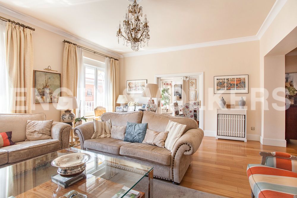 Living room of Apartment to rent in  Madrid Capital  with Air Conditioner, Heating and Private garden