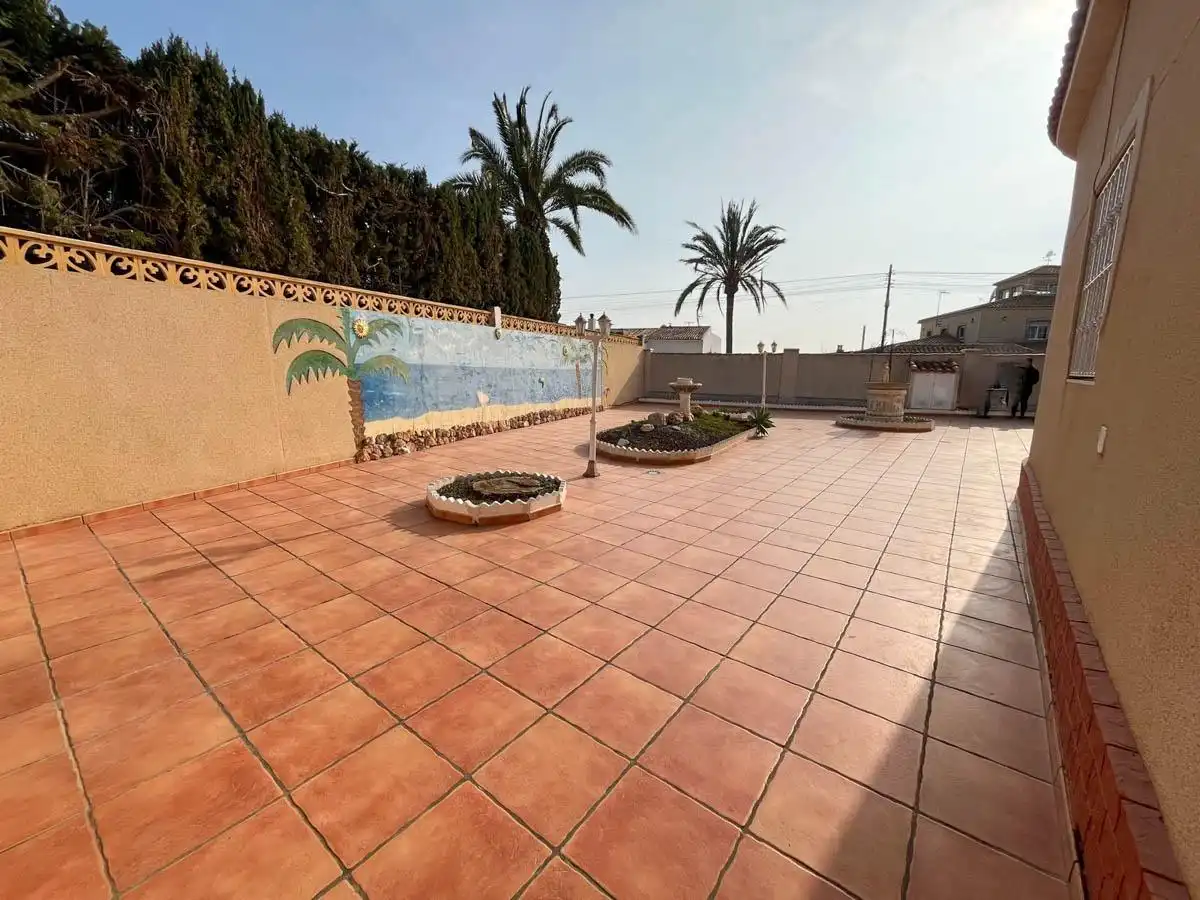 Detached house with pool for sale in Zona Carrefour - Urbanizaciones, imagen 7