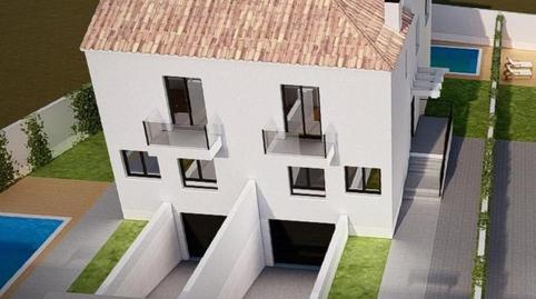 Foto 5 de Casa adosada en venta en Valdepeñas, Ciudad Real