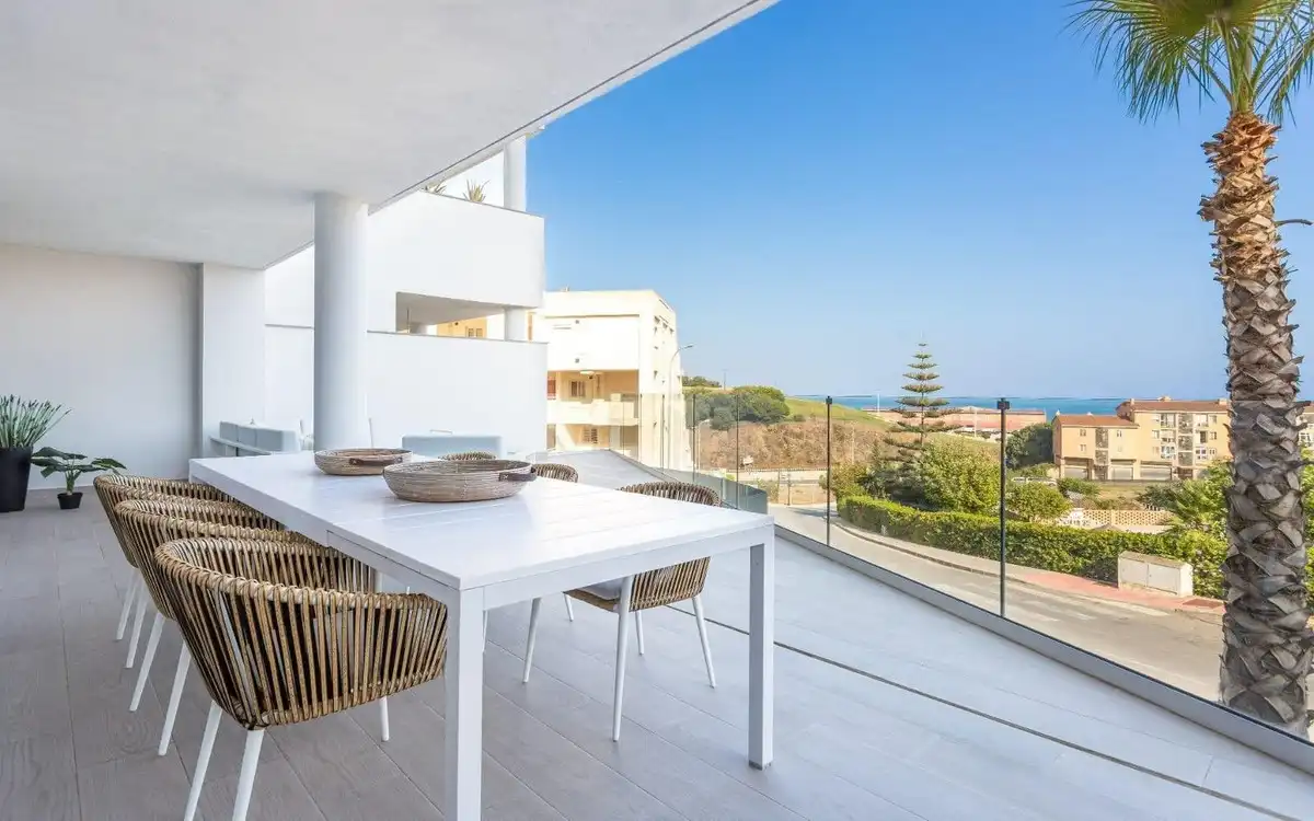 Apartamento con piscina en venta en Castillo Sohail - Myramar, imagen 8