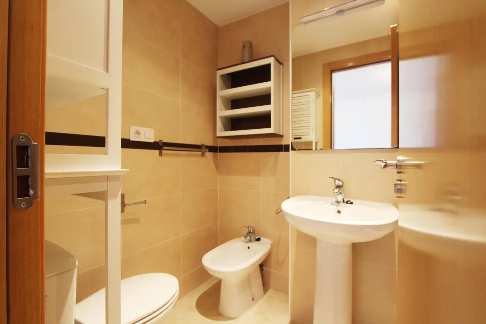 Bany de Apartament de lloguer en Cabanes amb Piscina comunitària