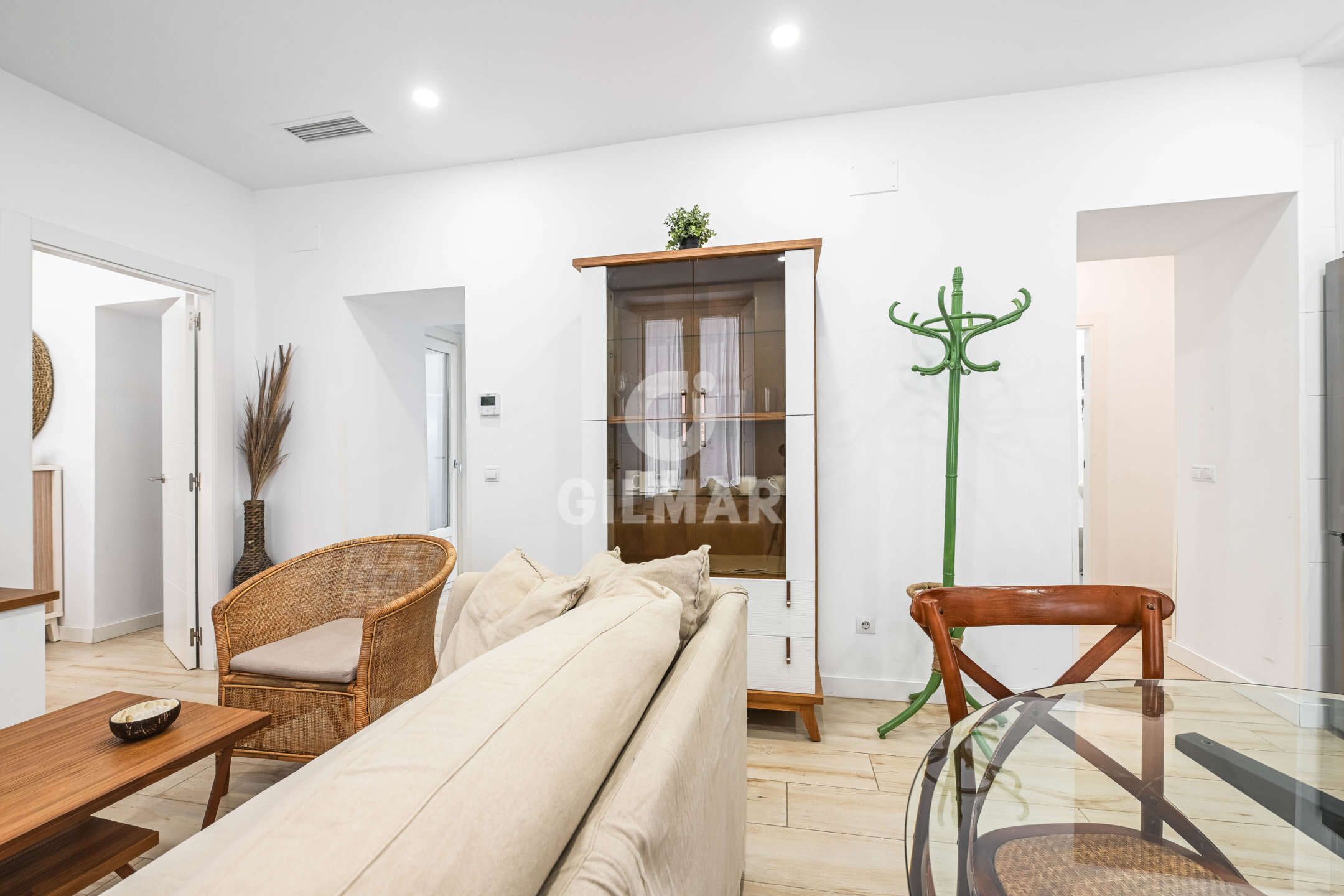 Sala d'estar de Pis en venda en  Cádiz Capital amb Calefacció i Balcó