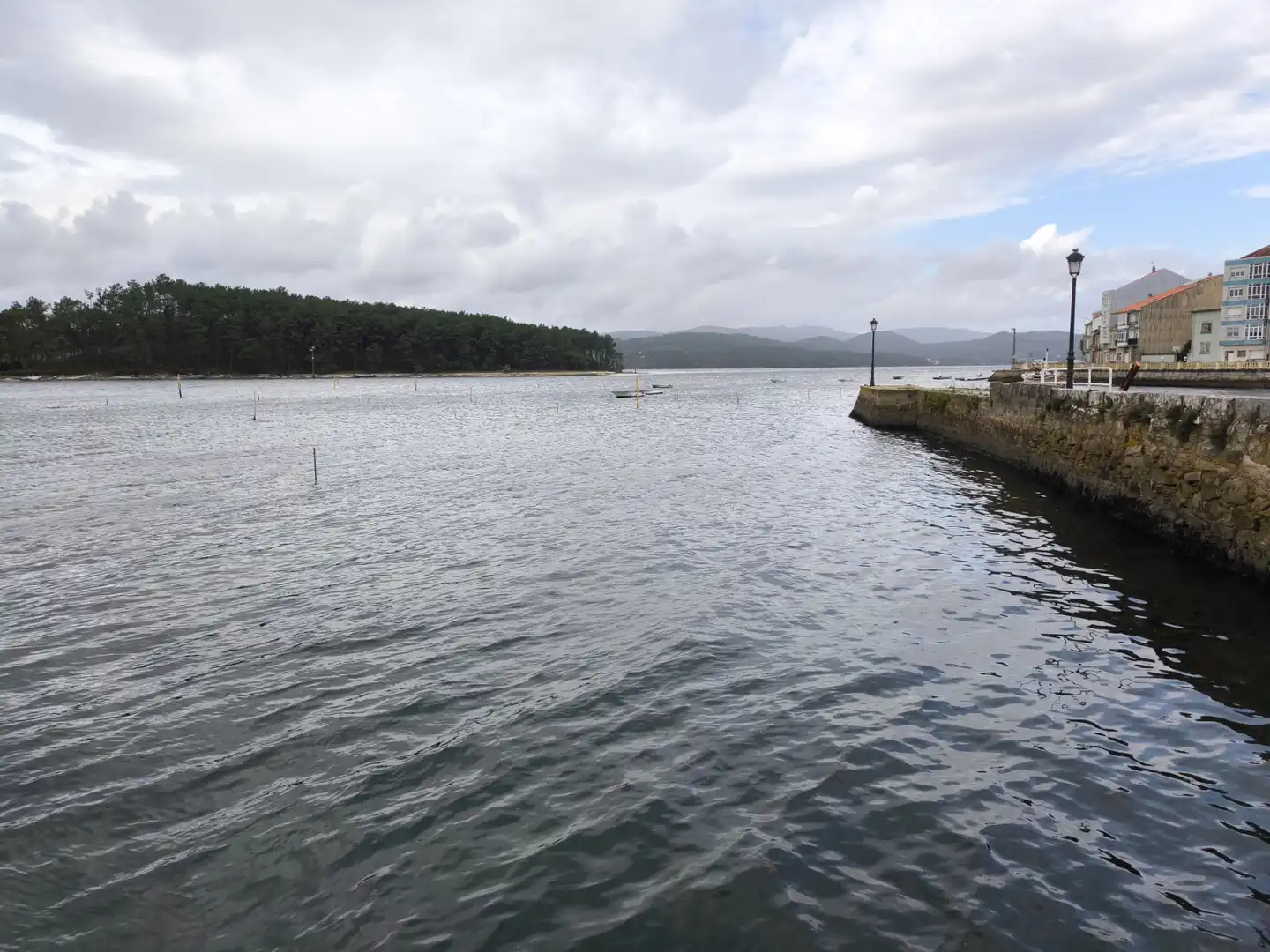 Außenansicht von Wohnung zum Verkauf in Vilagarcía de Arousa mit Heizung, Parkett und Abstellraum