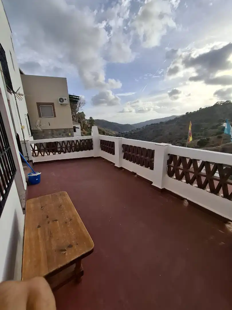 Casa amb balcó en venda a Avenida Andalucia