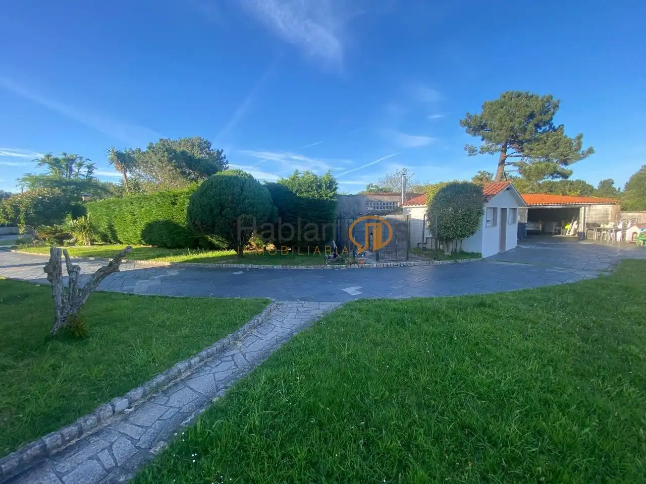 Vista exterior de Casa o chalet en venta en A Illa de Arousa  con Calefacción, Jardín privado y Terraza