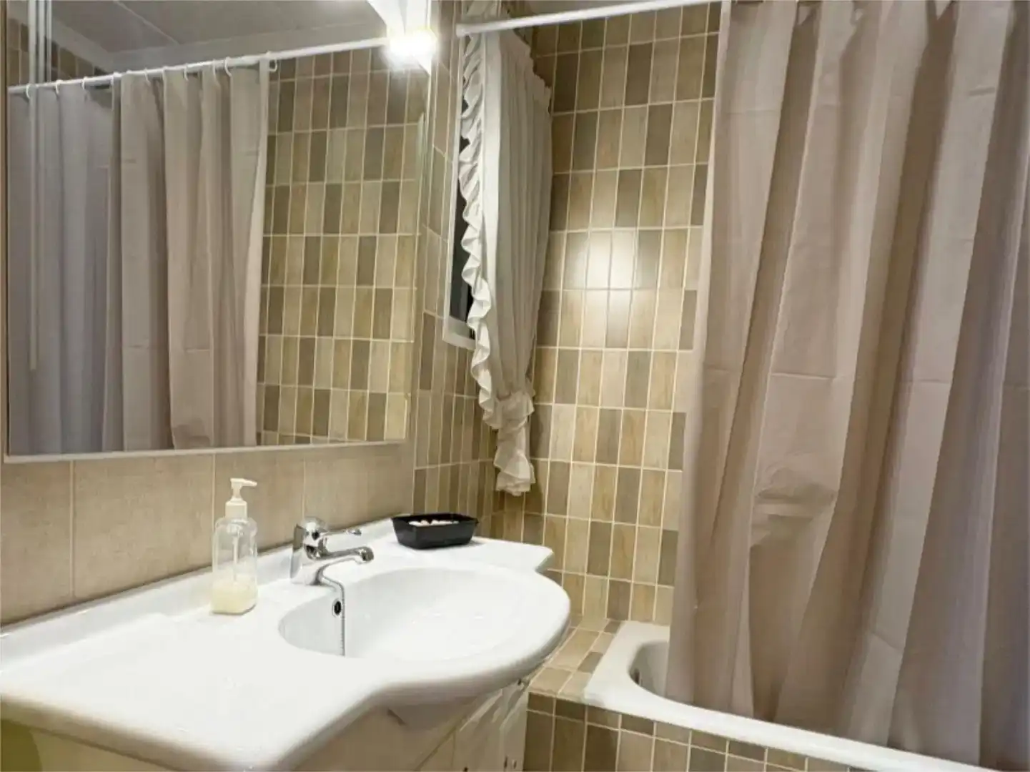 Bathroom of Flat for rent in Úbeda  with Furnished and Balcony