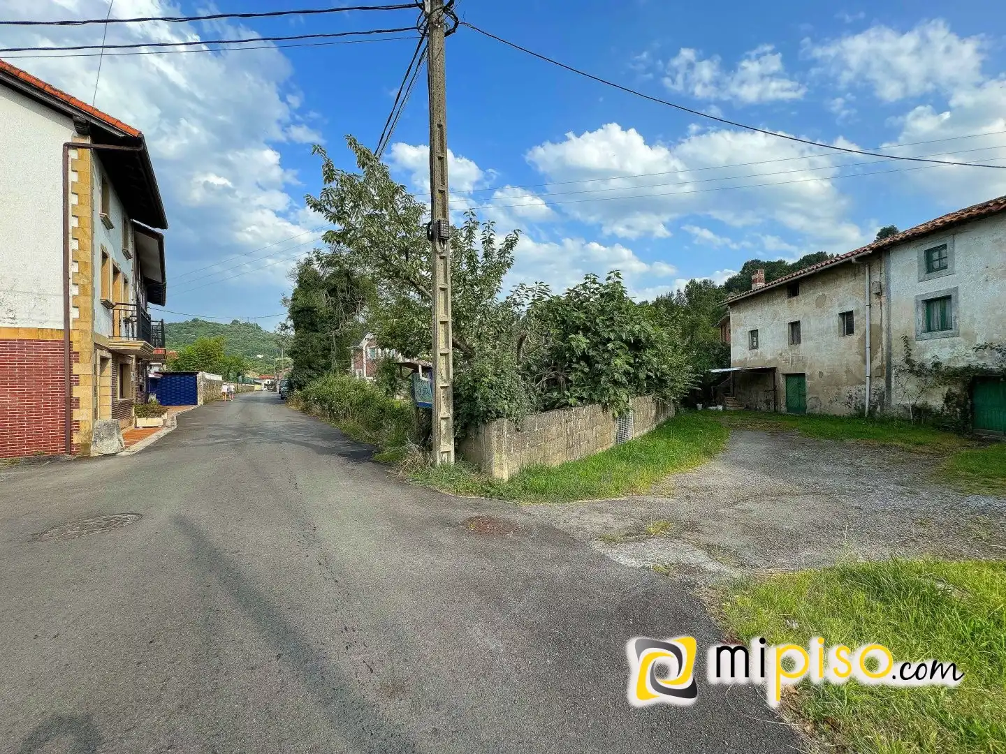 Houses for sale in Laredo  with Private garden
