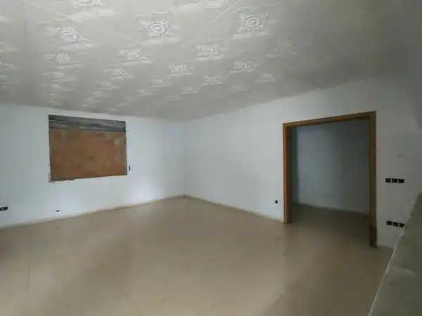 Edificio en venta en Vidreres