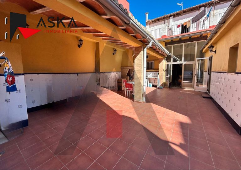 Exterior view of House or chalet for sale in Paiporta  with Heating, Terrace and Furnished