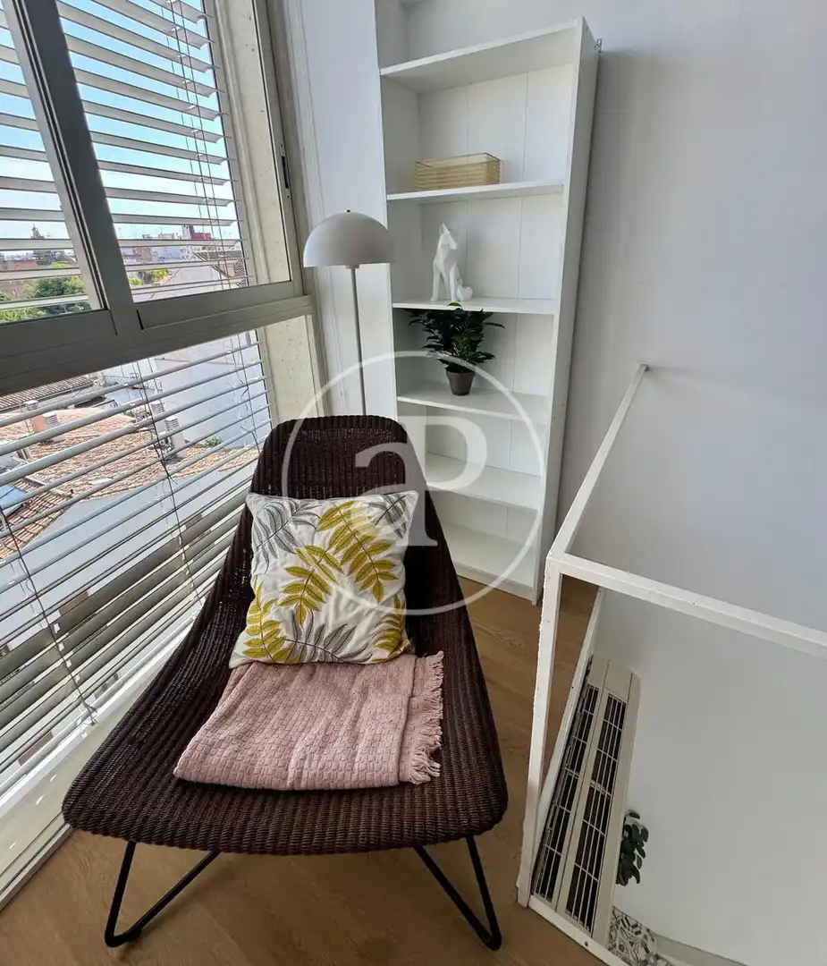 Balcony of Duplexes for rent in Valencia  with Air Conditioner, Heating and Furnished