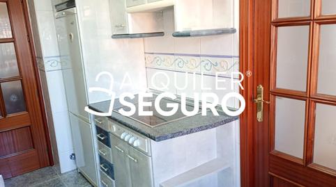 Photo 3 of Flat to rent in Simeon Giménez Reyna, Carranque - Haza Cuevas, Málaga