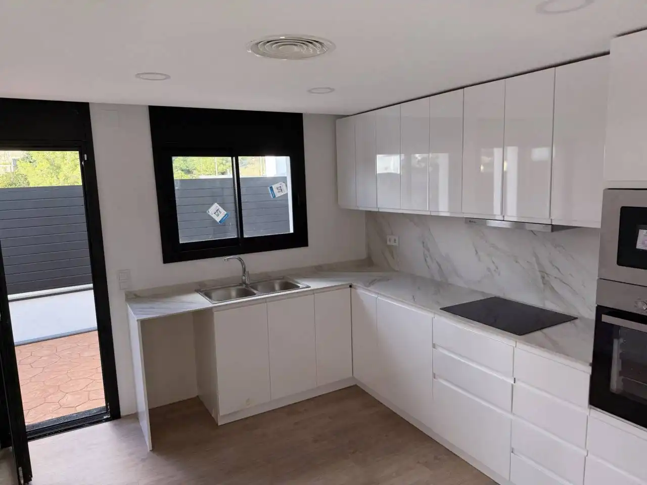 Cocina de Casa o chalet en venta en Calafell con Aire acondicionado, Calefacción y Jardín privado