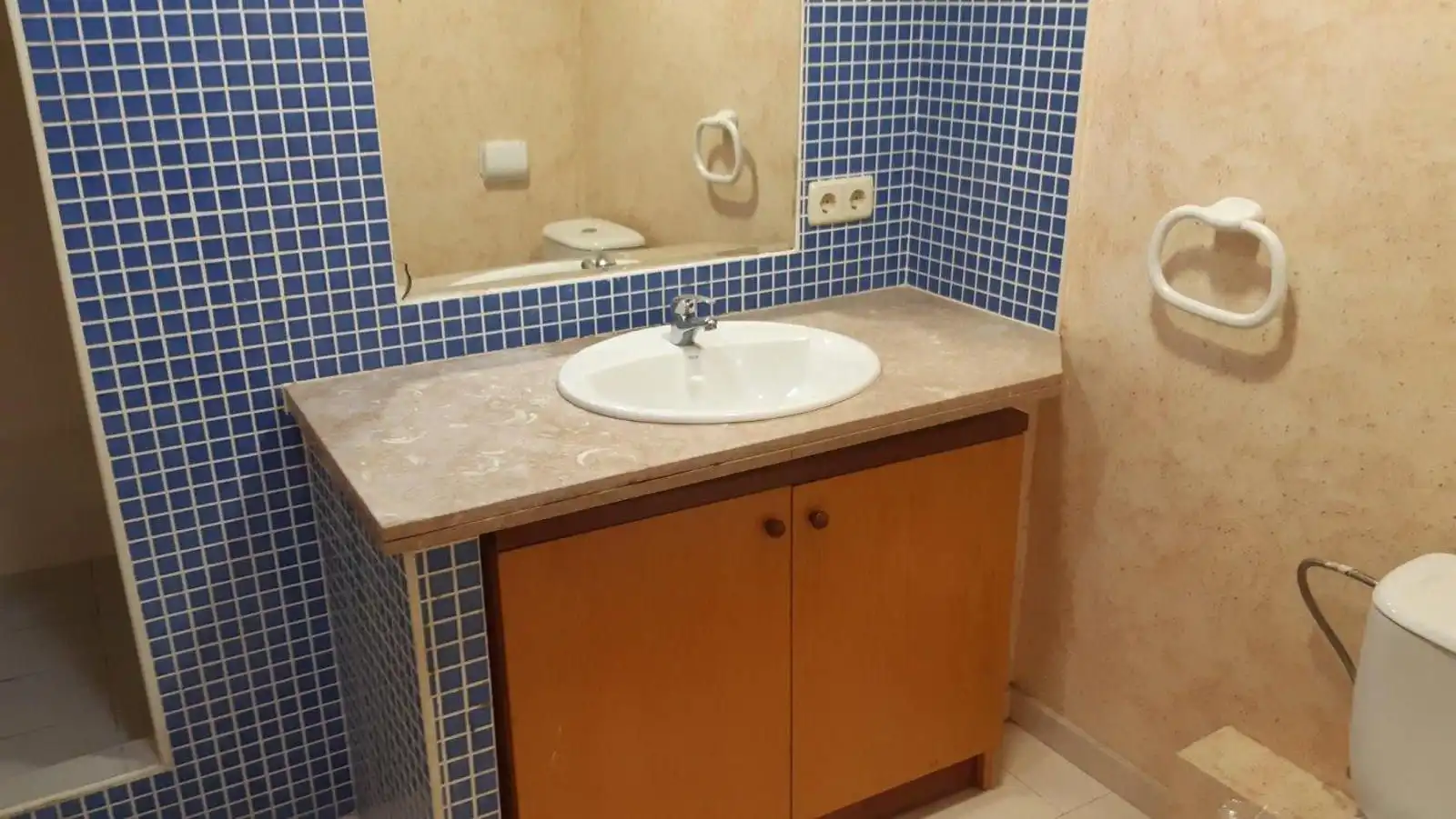 Bathroom of Houses for sale in Sabadell  with Heating and Terrace