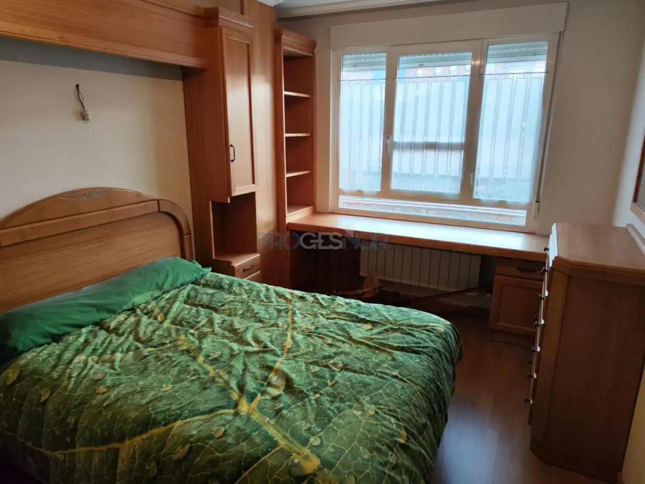 Habitación de Apartamento en venta en San Andrés del Rabanedo con Calefacción, Parquet y Terraza