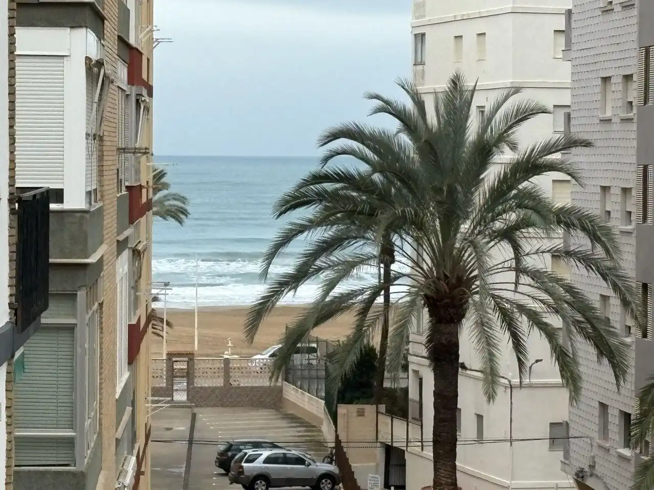 Außenansicht von Wohnung zum Verkauf in Cullera mit Klimaanlage, Privatgarten und Terrasse