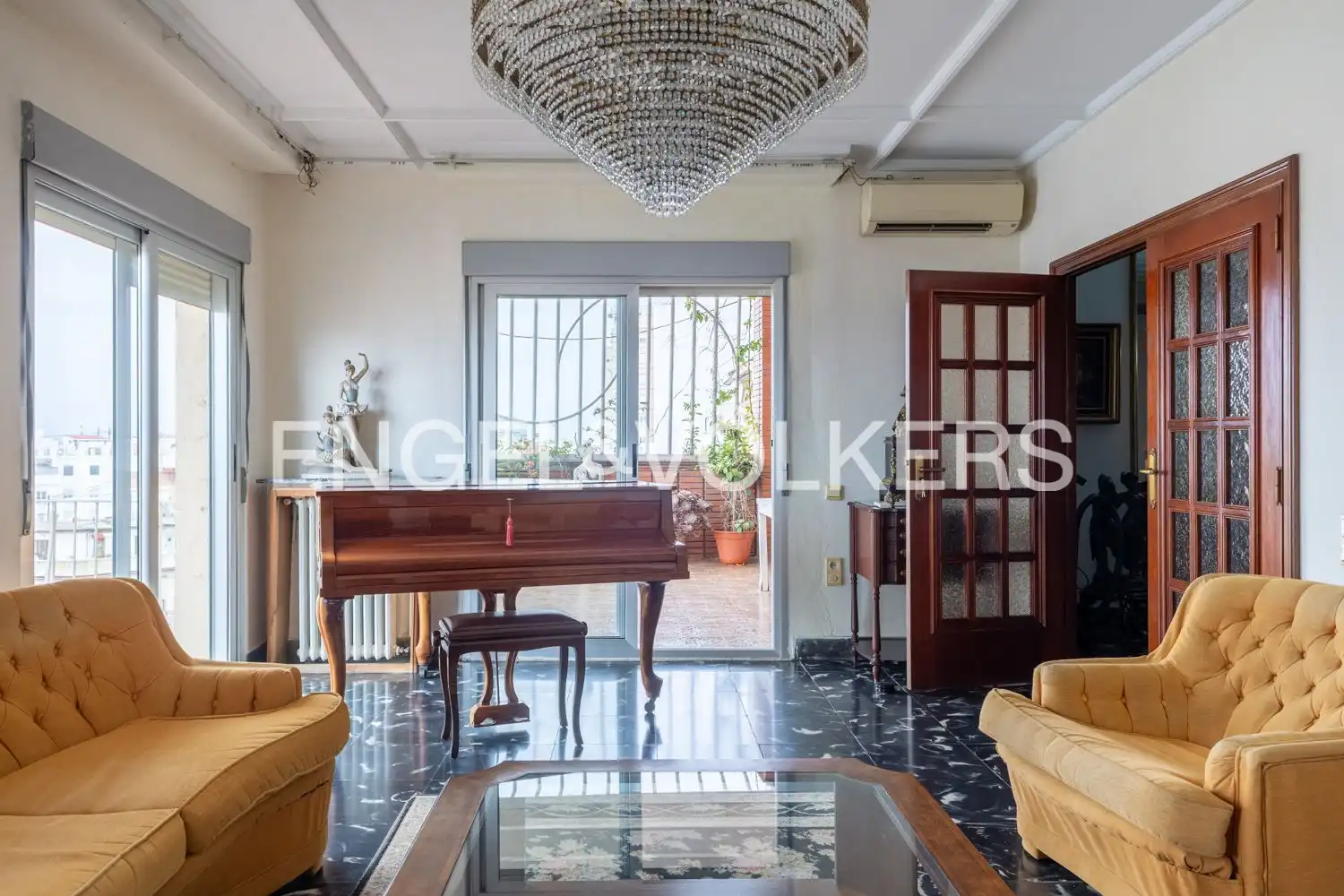 Sala d'estar de Àtic en venda en Valencia amb Aire condicionat, Calefacció i Terrassa