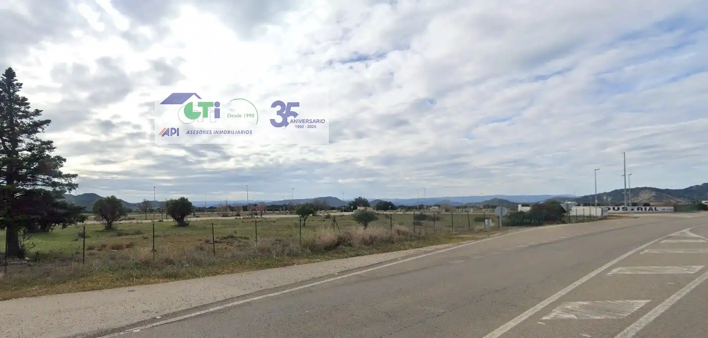 Terreny industrial en venda en Ayerbe