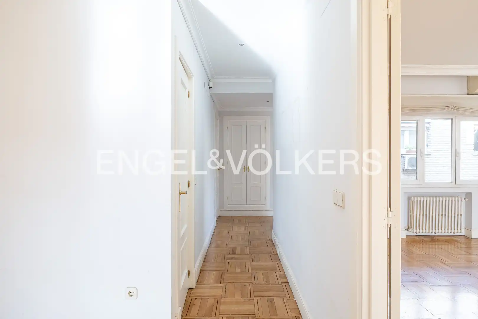 Piso en venta en Madrid con Calefacción, Terraza y Trastero