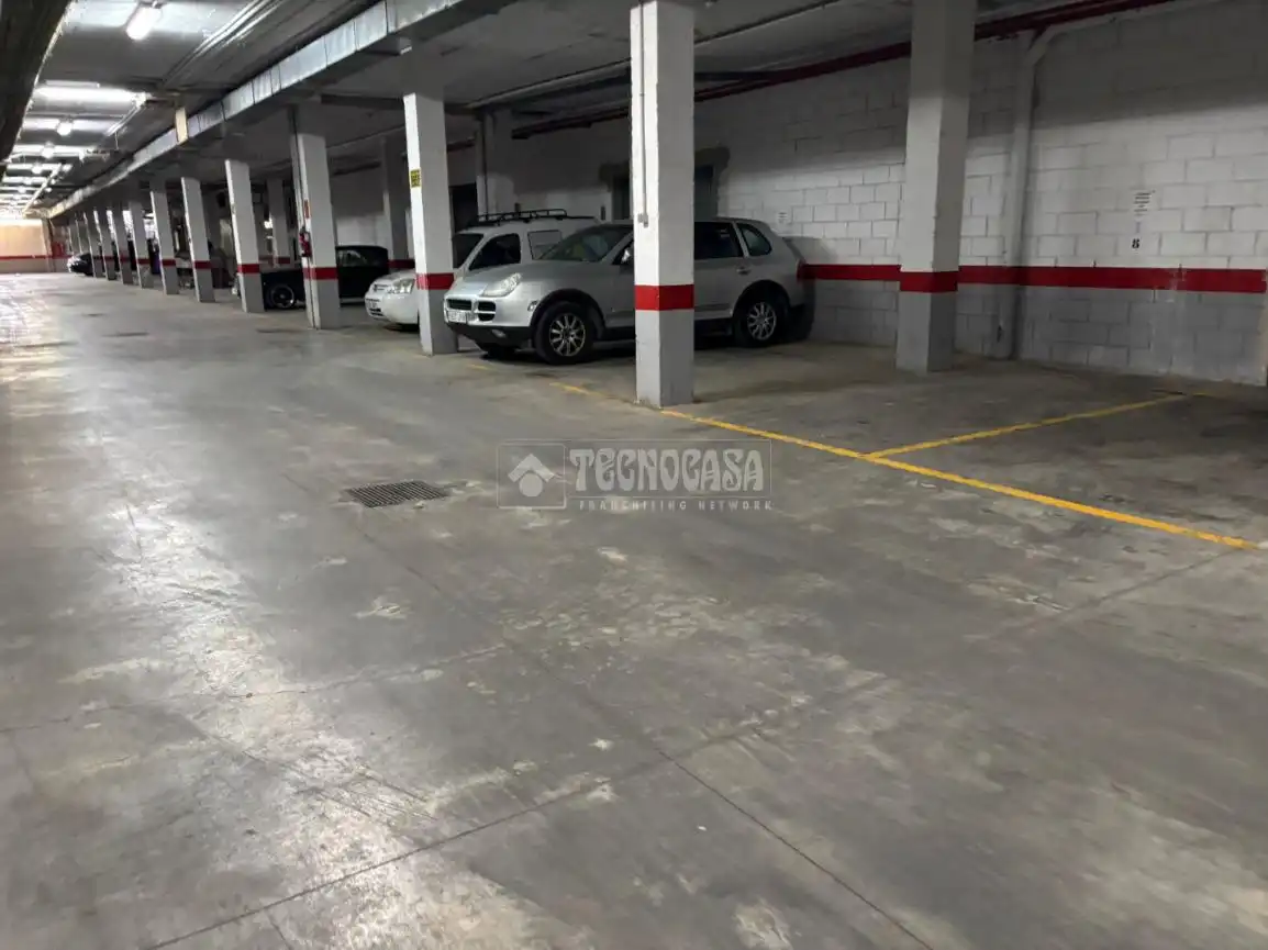 Aparcament en venda a Zona de la Vega, imagen 8