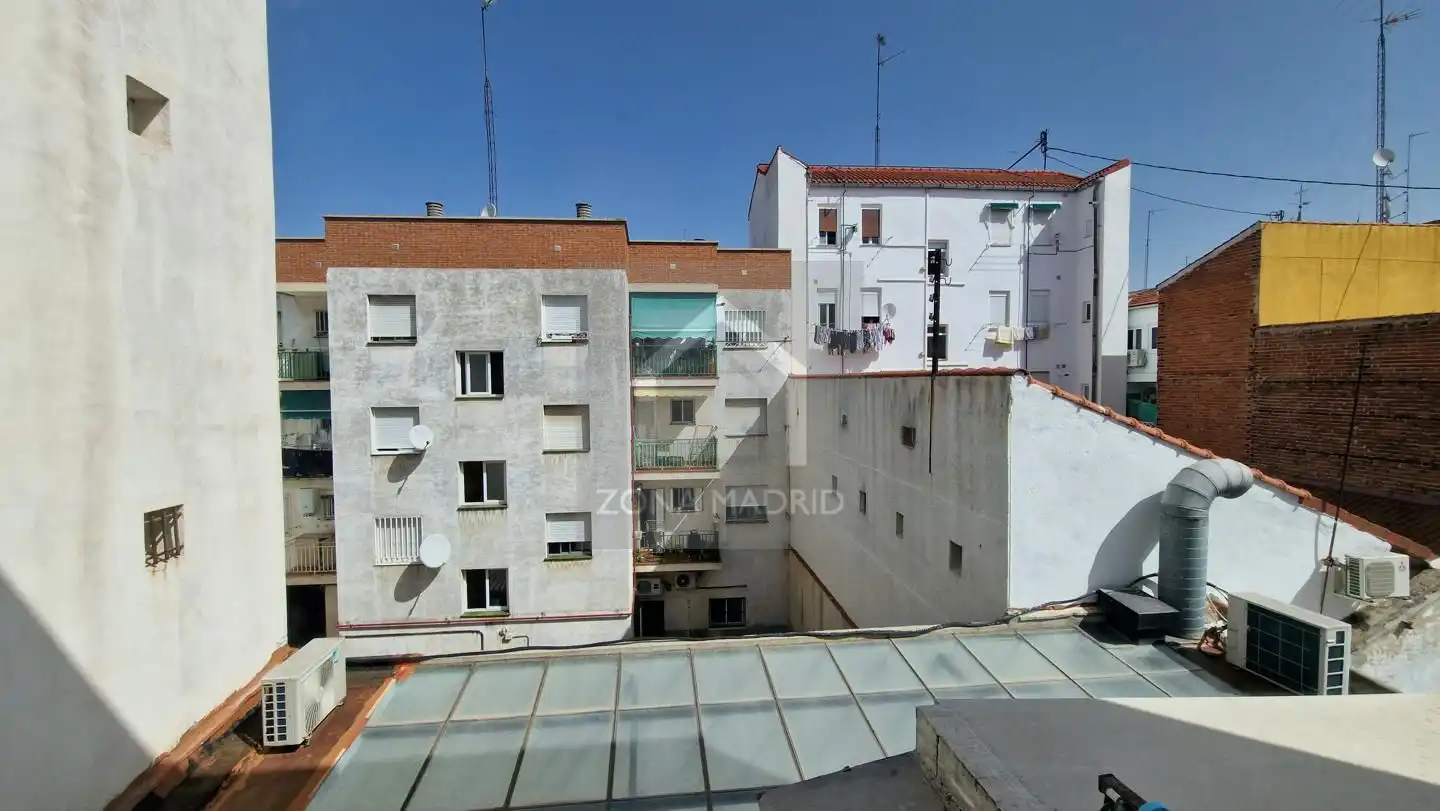 Exterior view of Flat for sale in Madrid  with Furnished