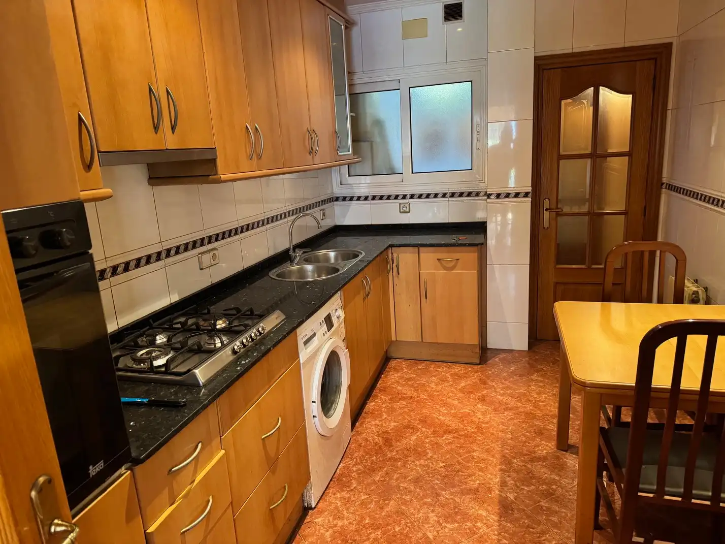 Cocina de Piso en venta en Barcelona con Aire acondicionado, Calefacción y Horno