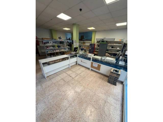 Local comercial en Venta en Calle Primer de Maig en Plaza Elíptica - República Argentina