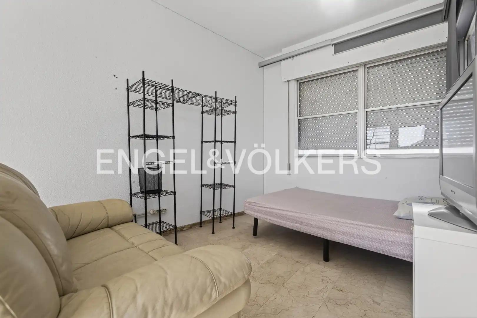 Duplexes for sale in Sevilla  with Air Conditioner and Heating