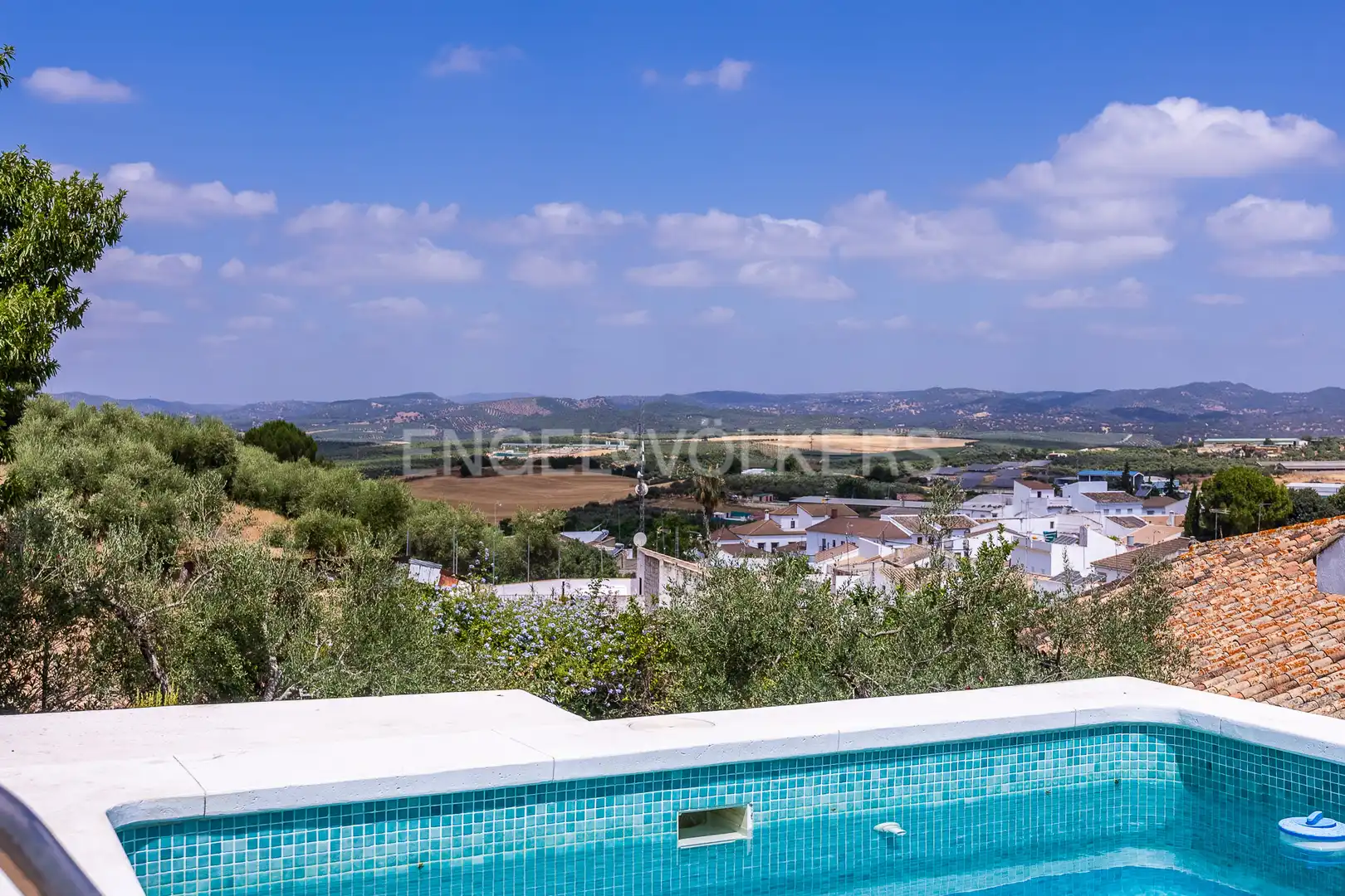 Vista exterior de Casa o xalet en venda en La Puebla de los Infantes amb Aire condicionat, Calefacció i Jardí privat
