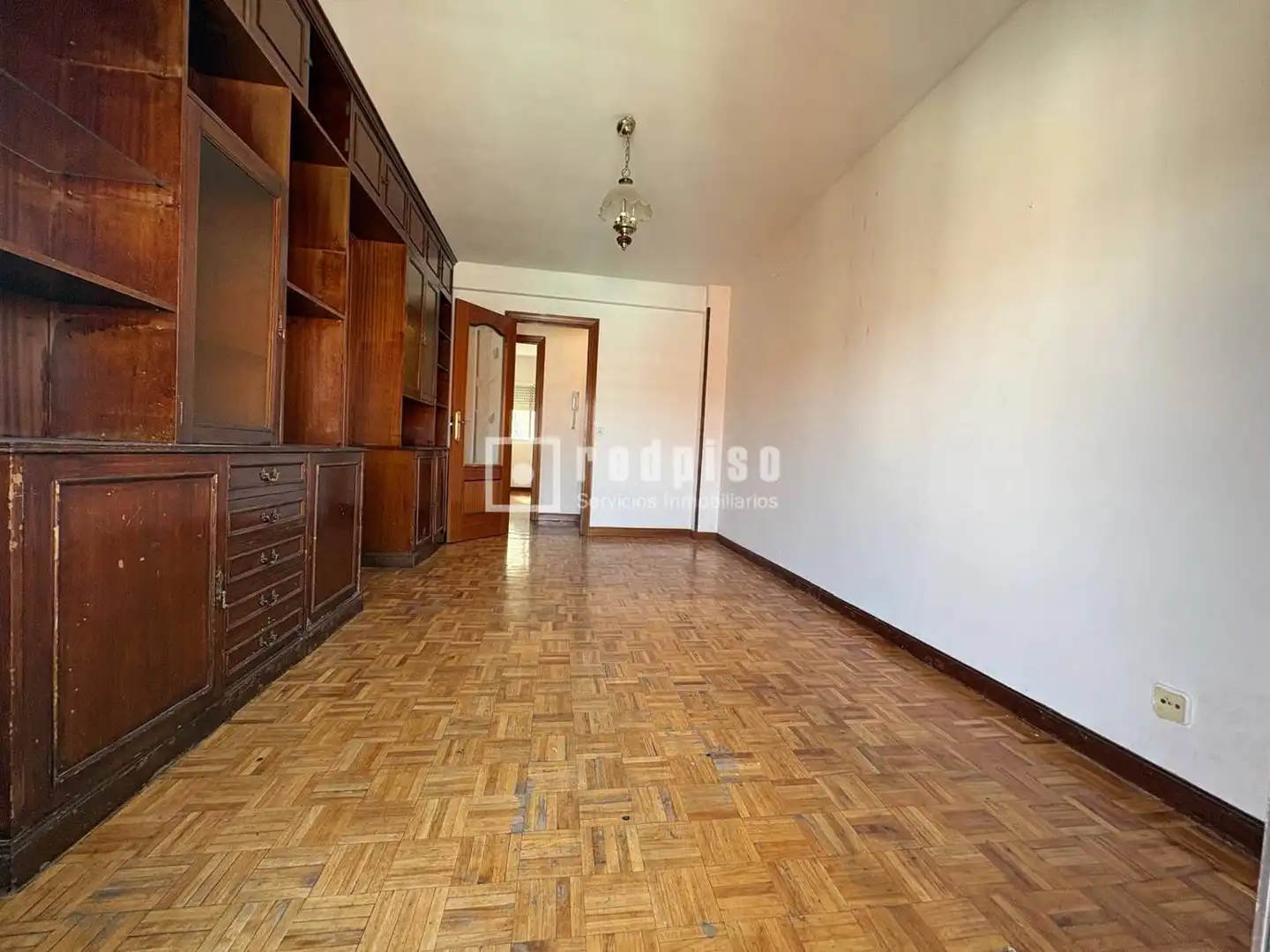 Dormitori de Pis en venda en Madrid amb Calefacció, Parquet i Terrassa