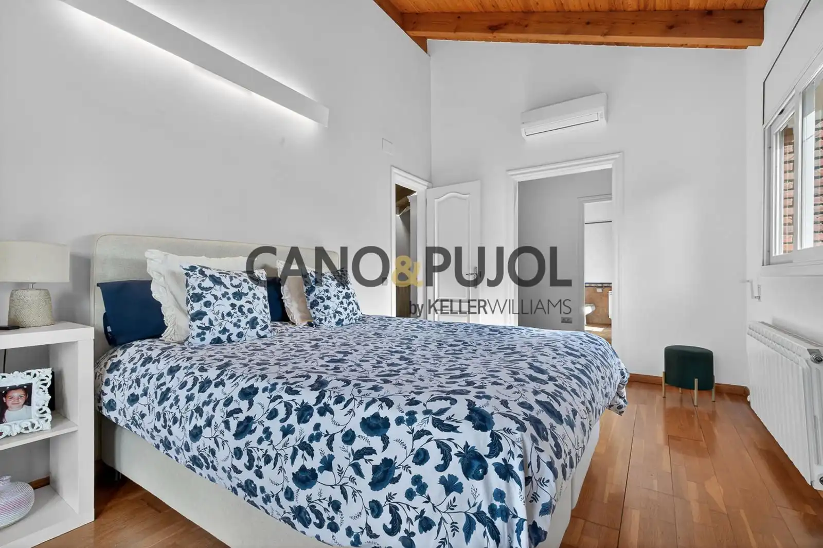 Dormitori de Casa o xalet en venda en Sant Cugat del Vallès amb Aire condicionat, Calefacció i Terrassa