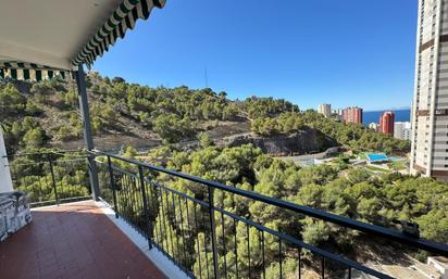 Vista exterior de Pis en venda en Benidorm amb Terrassa i Piscina comunitària