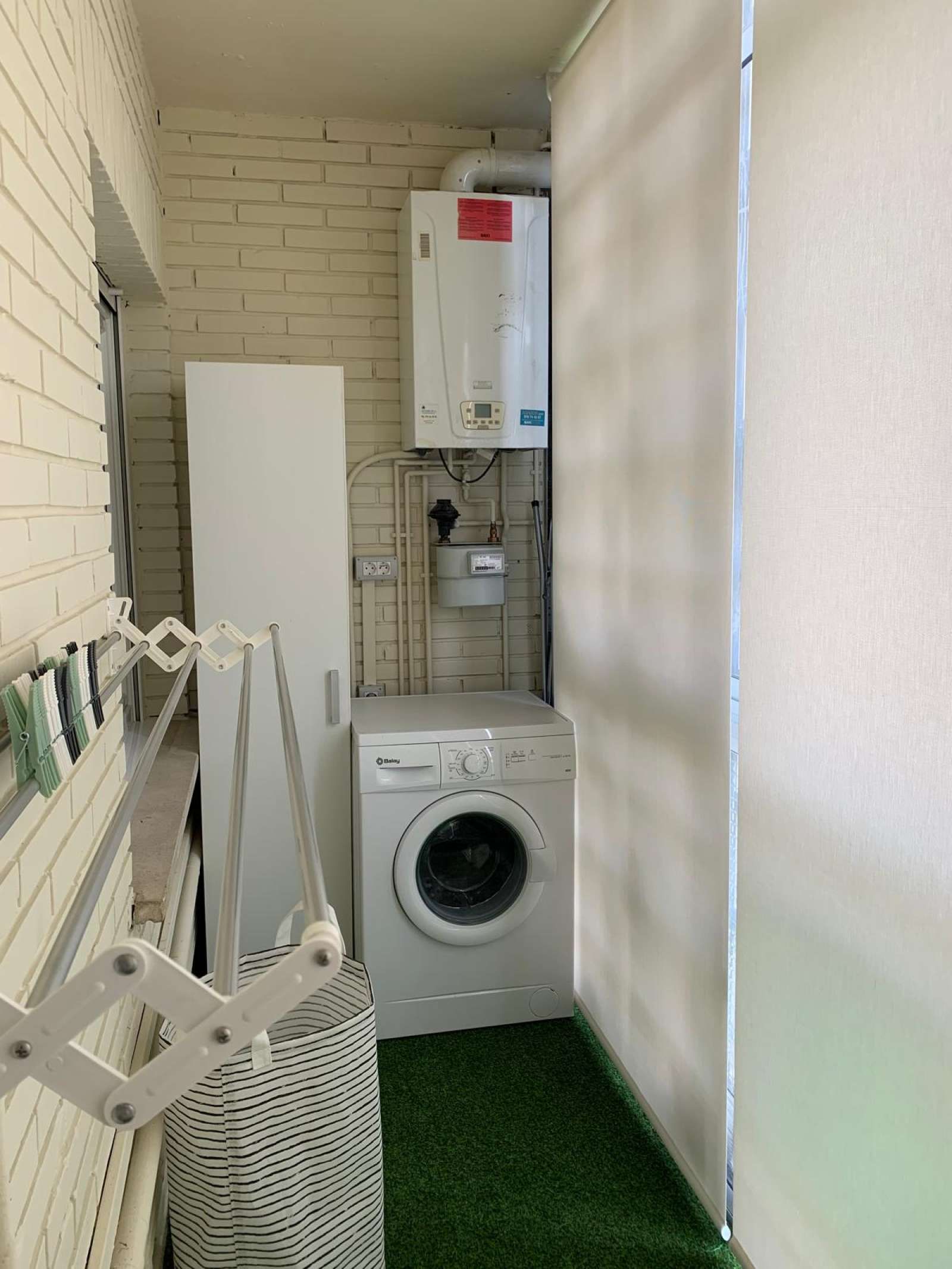 Kitchen of Apartment to share in  Zaragoza Capital  with Air Conditioner, Heating and Terrace