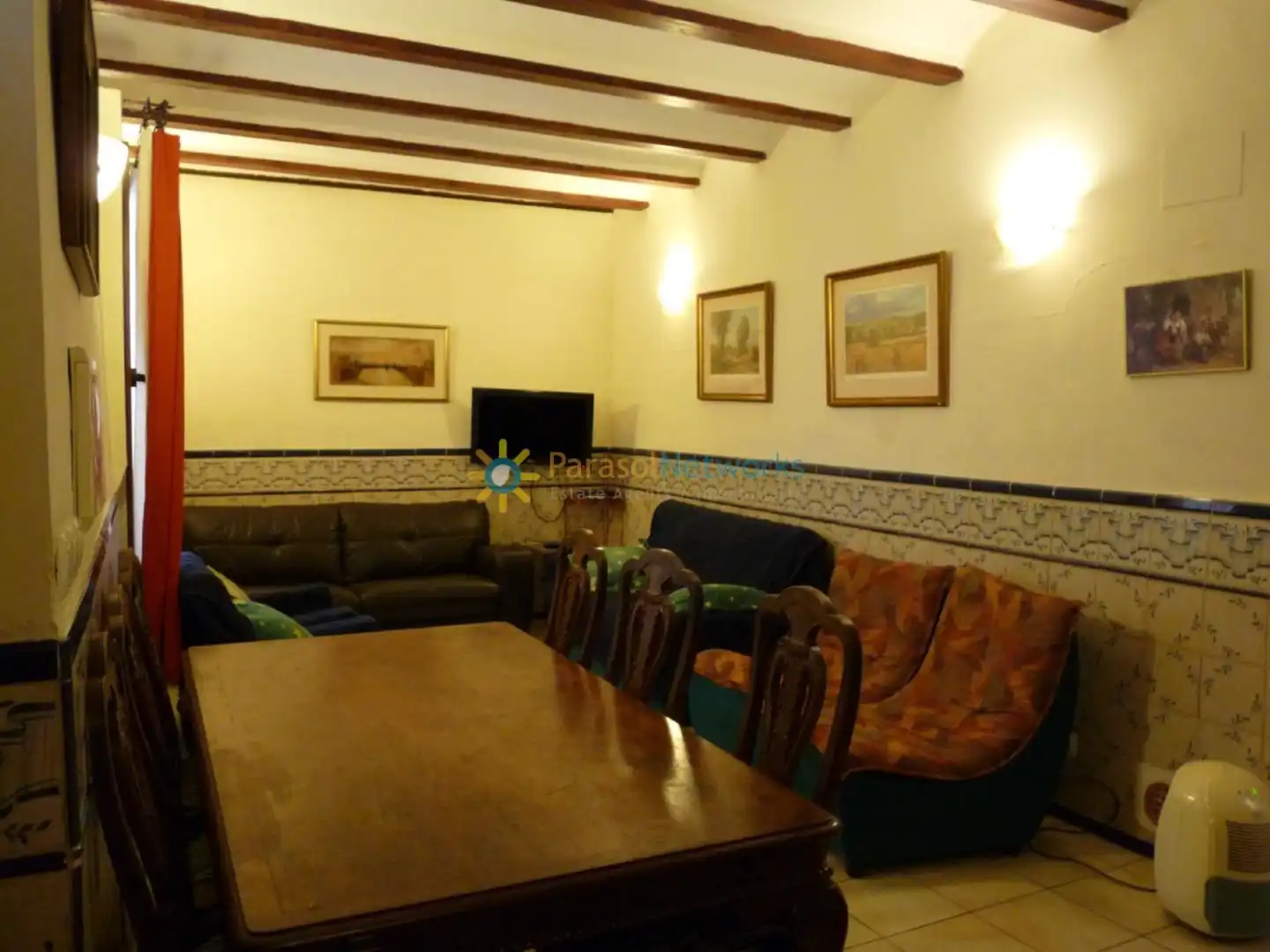 Sala d'estar de Edifici en venda en El Palomar amb Piscina comunitària